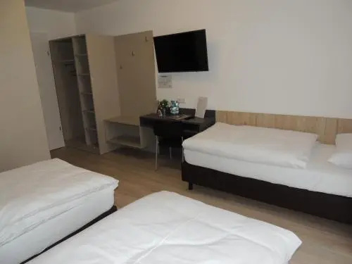 AVIA Motel Bisamberg
