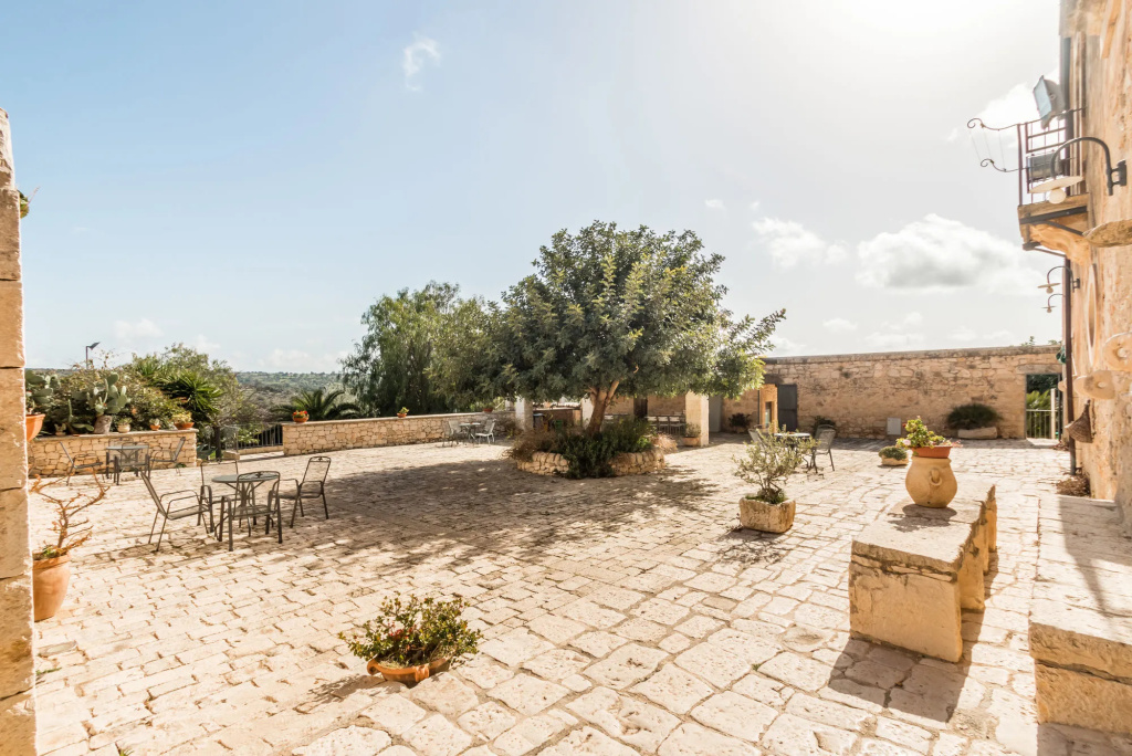 Casina Di Grotta Di Ferro