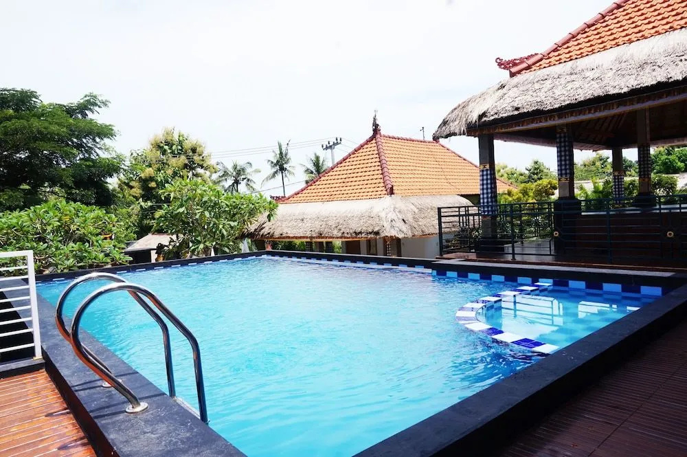 Lazia Corner Hills