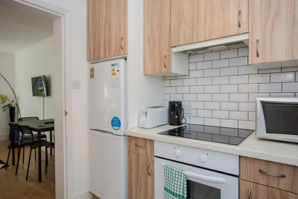 Sunny 2 Bedroom Flat in Islington