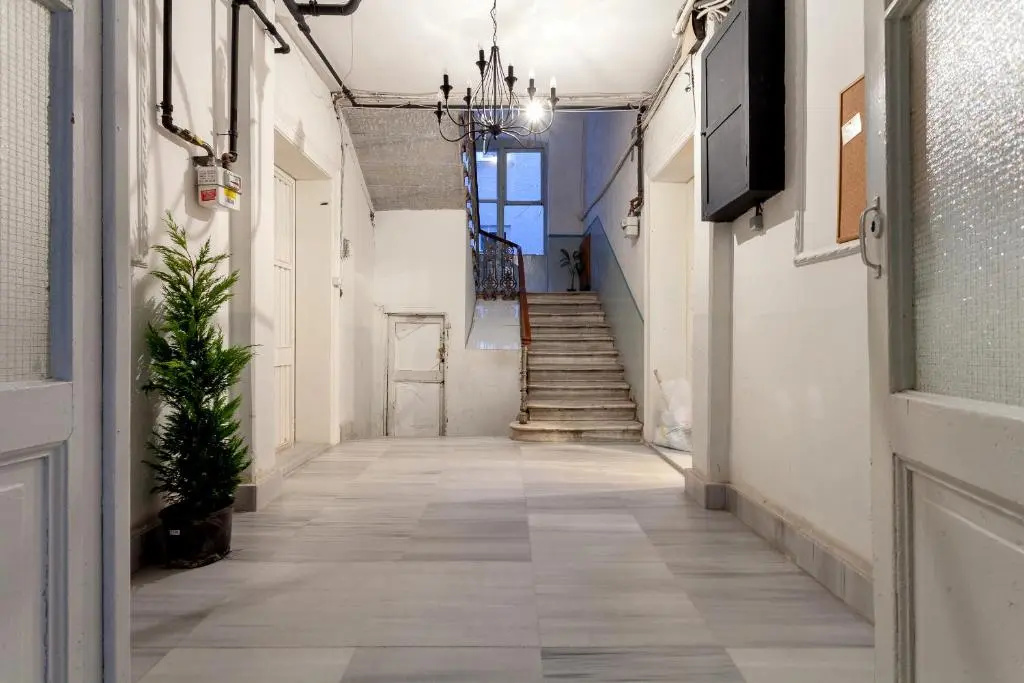 Origine Rentals Galata L1