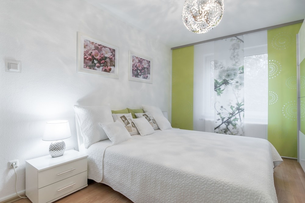 PRIVATE APARTMENT ISARSTRAßE
