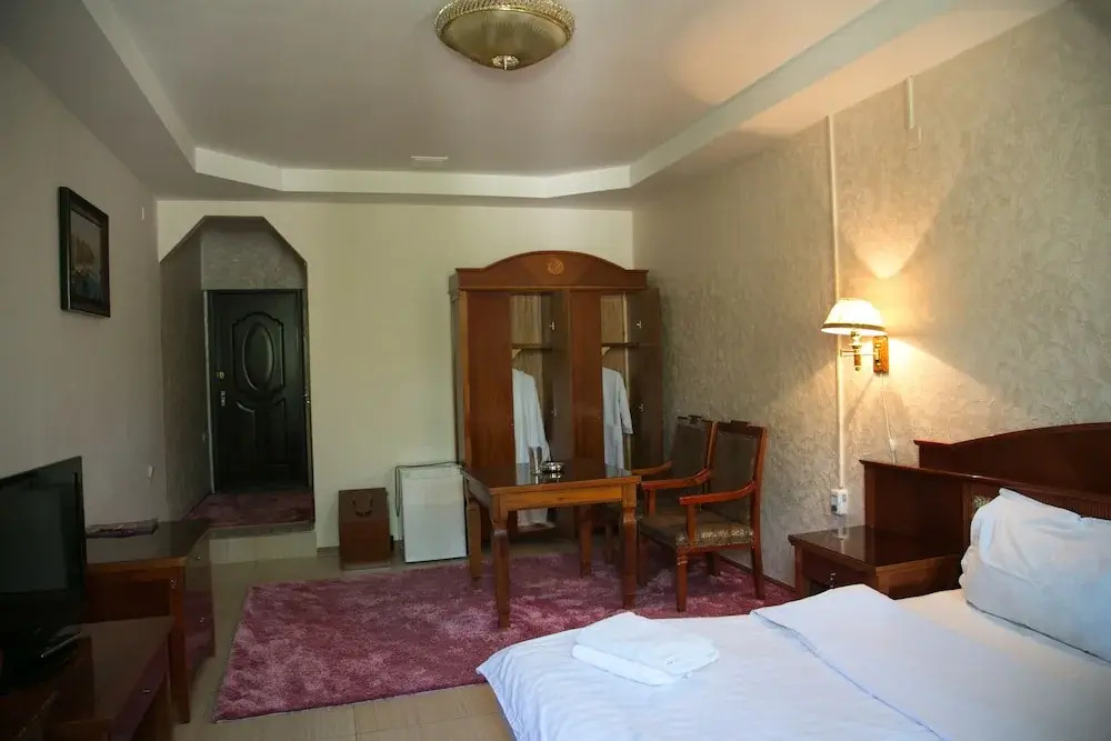 Qazybek Hotel