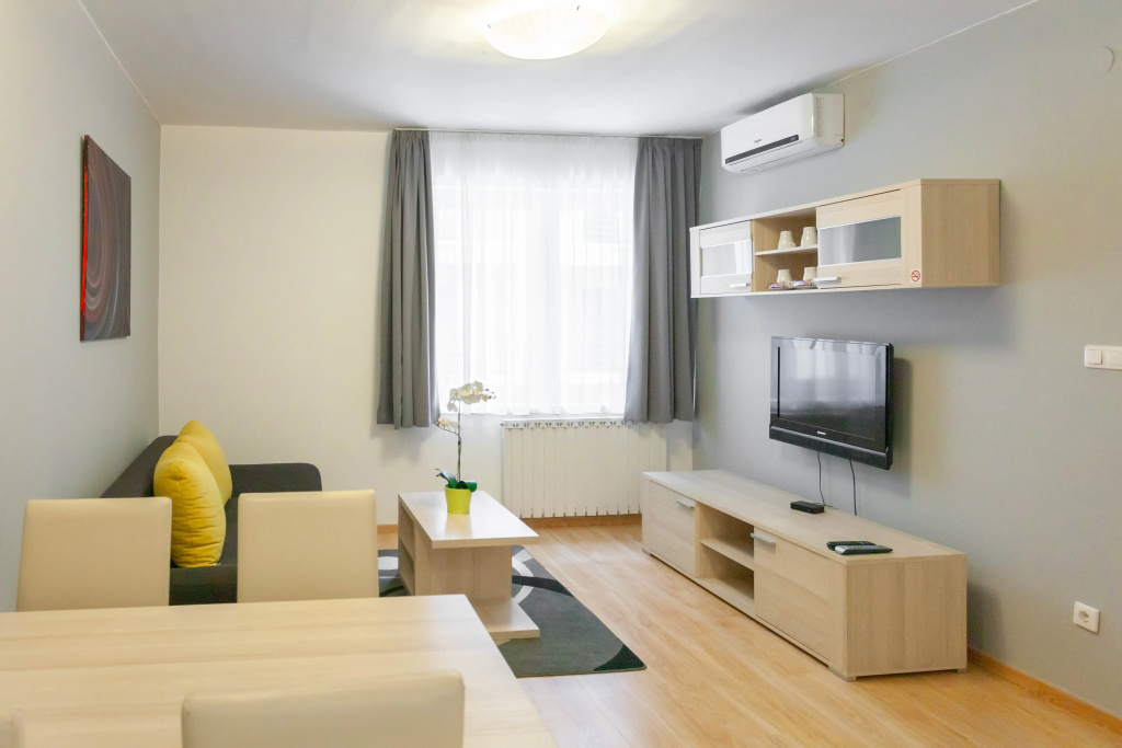 Maple Tree Apartments
