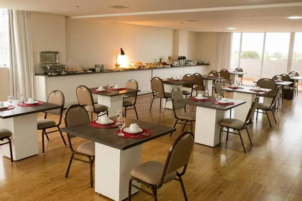 Select Hotel