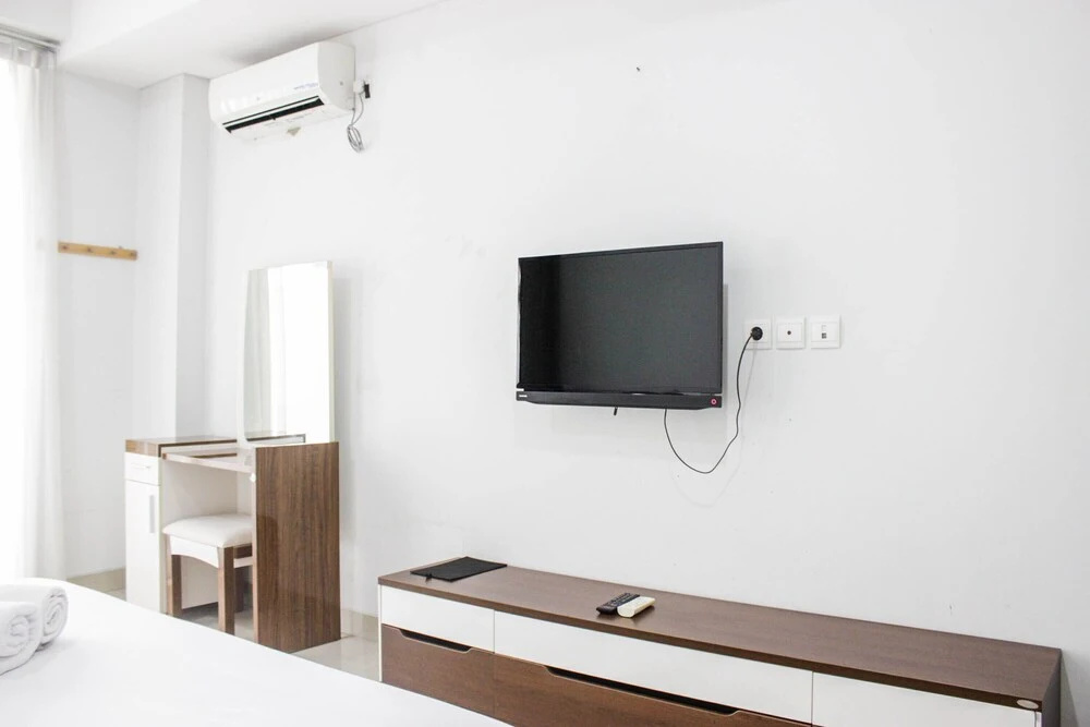 Comfy Studio Dago Suites Apartment with ITB Jogging Track View