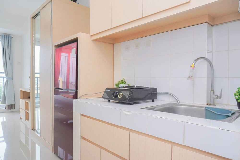 Simple Style Studio At Prima Orchard Apartment