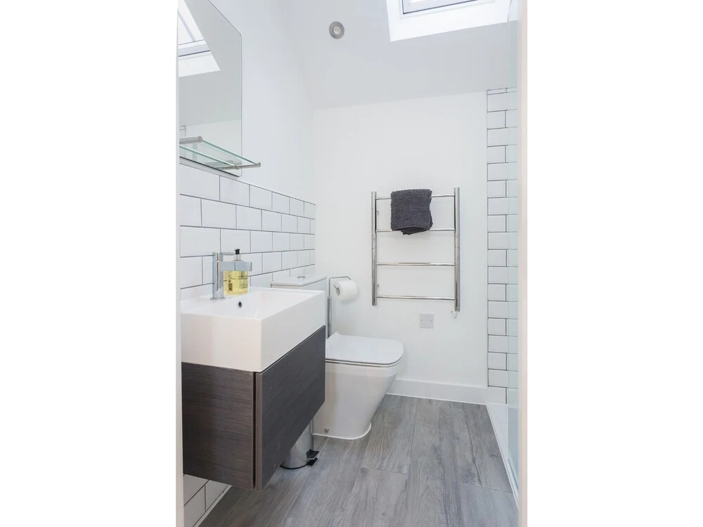 Modern, Brand New Townhouse in Bath
