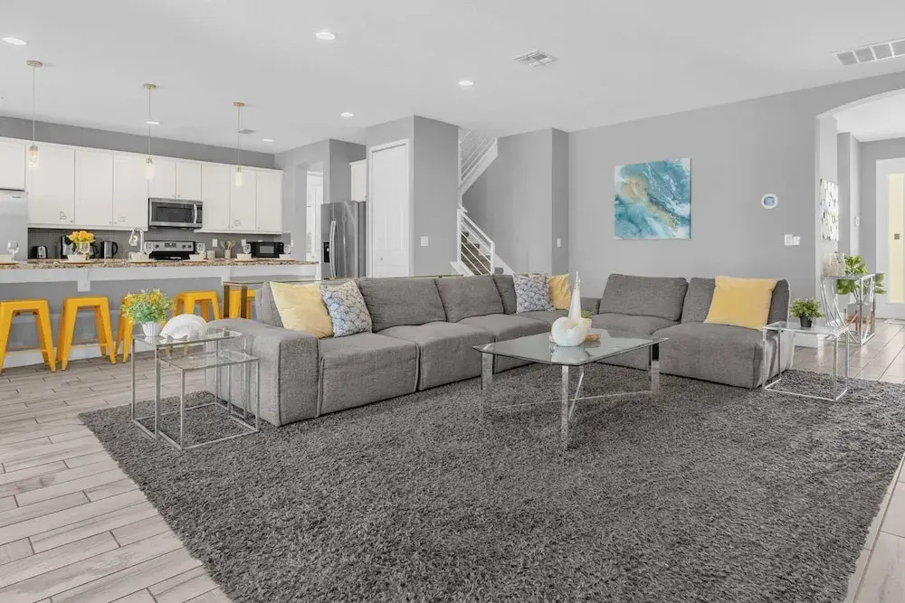 Upstay - 13-bedroom Resort Home w Pool Hot Tub BBQ