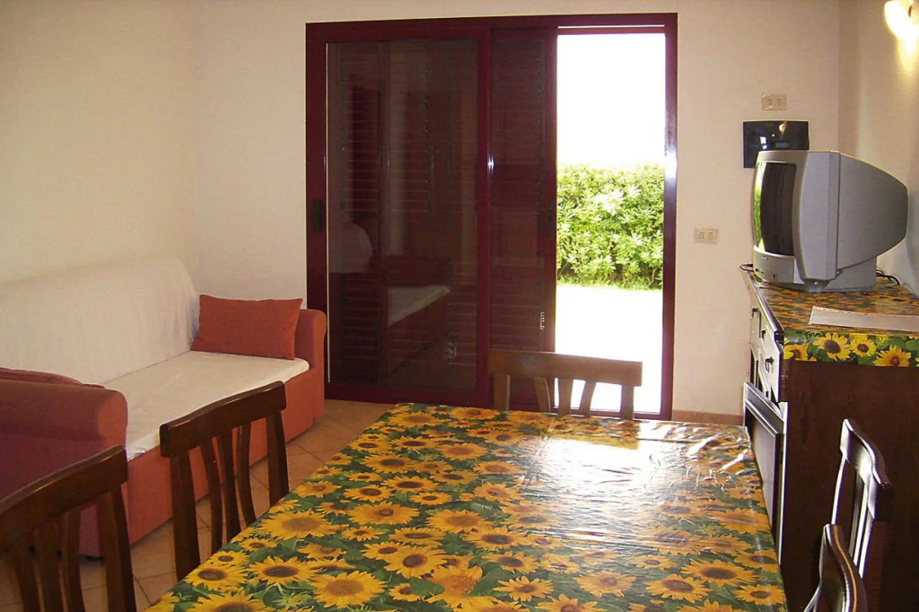 Apartment in Monte Petrosu with terrace