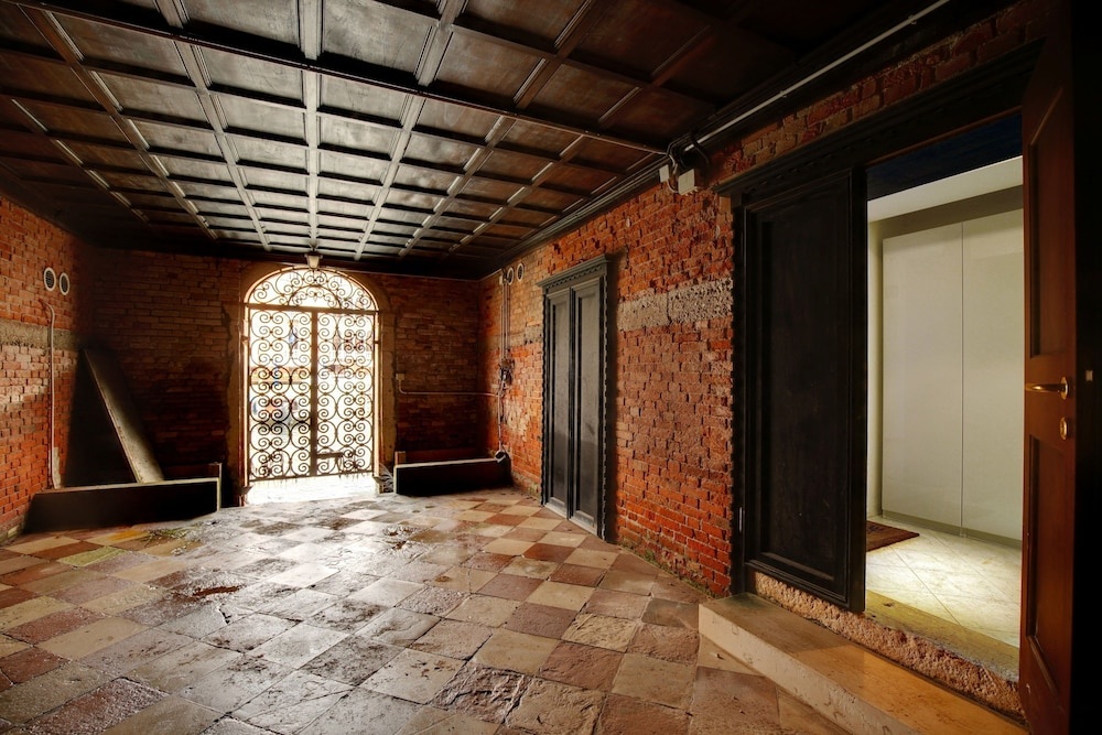 Venetian Grand Canal Suite Apartment