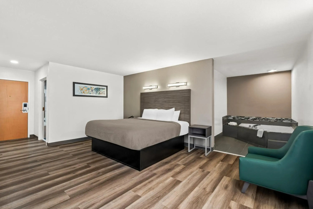 Quality Inn & Suites Biloxi - Ocean Springs