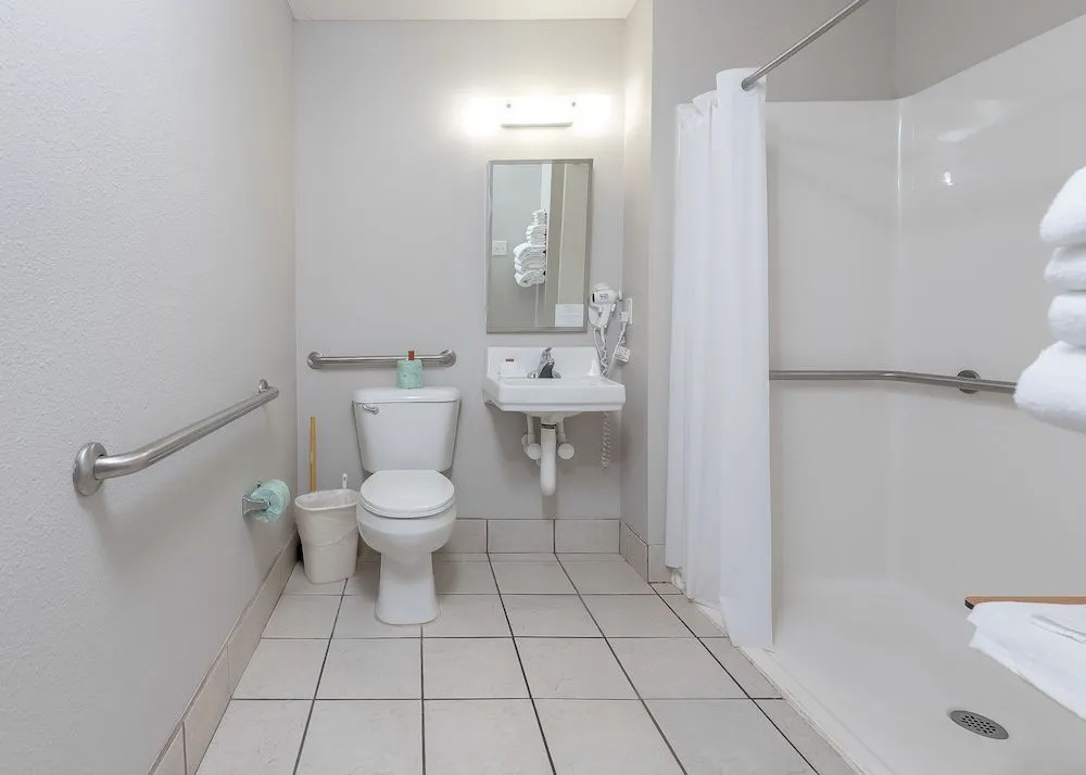 Phoenix All Suites West Hotel