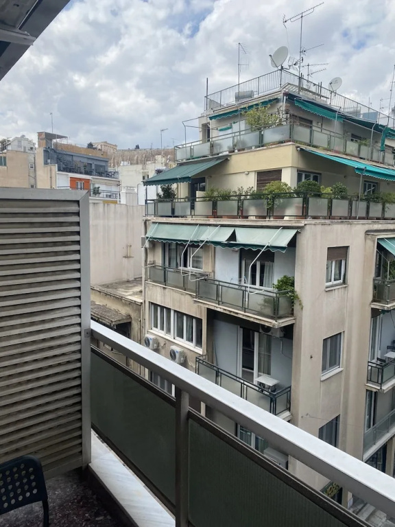 A Stroll to the Acropolis Athenian Homes