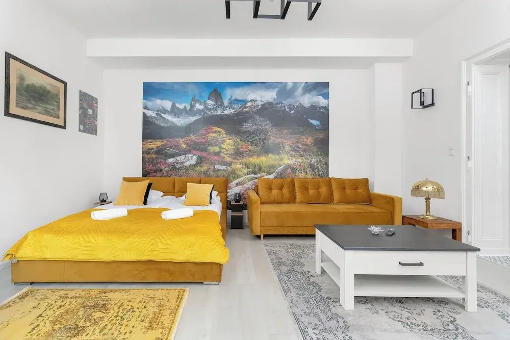 Yellow Apartment in Bytom by Renters
