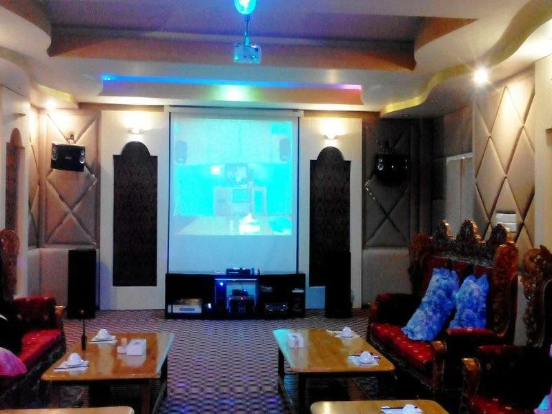 Famous Parami Hotel