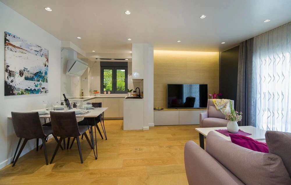 Stunning Apartment in Promajna With Wifi and 2 Bedrooms