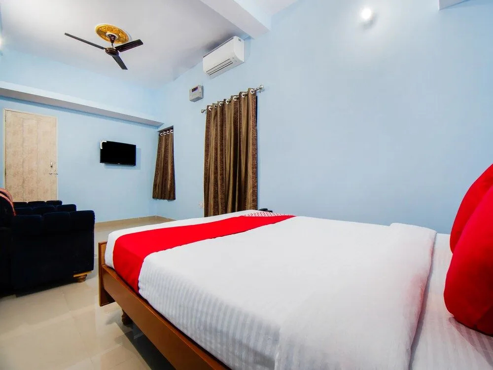 OYO 28156 Adam's Bridge International Hotel