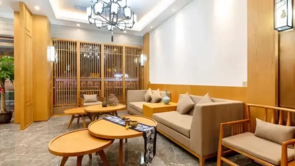 Taste Shangyi Hotel (Liuzhou Diwang North Station Store)