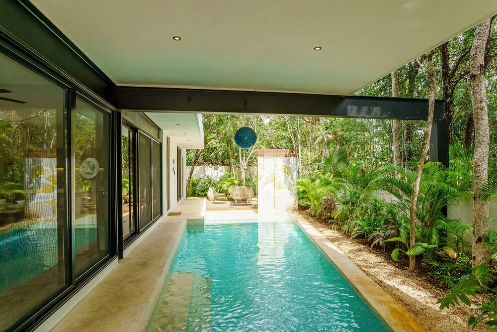 Magazine-worthy Villa Ponderosa with Private Pool & Gated Area