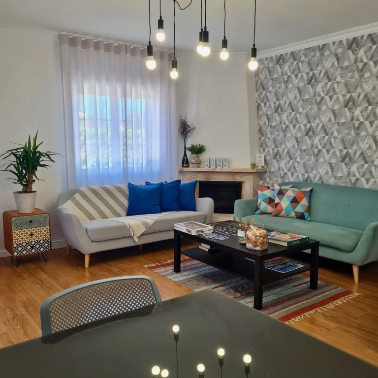 Moros Friends House - Cascais