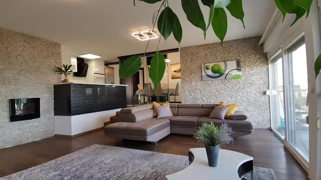 Apartment Zatonka 2