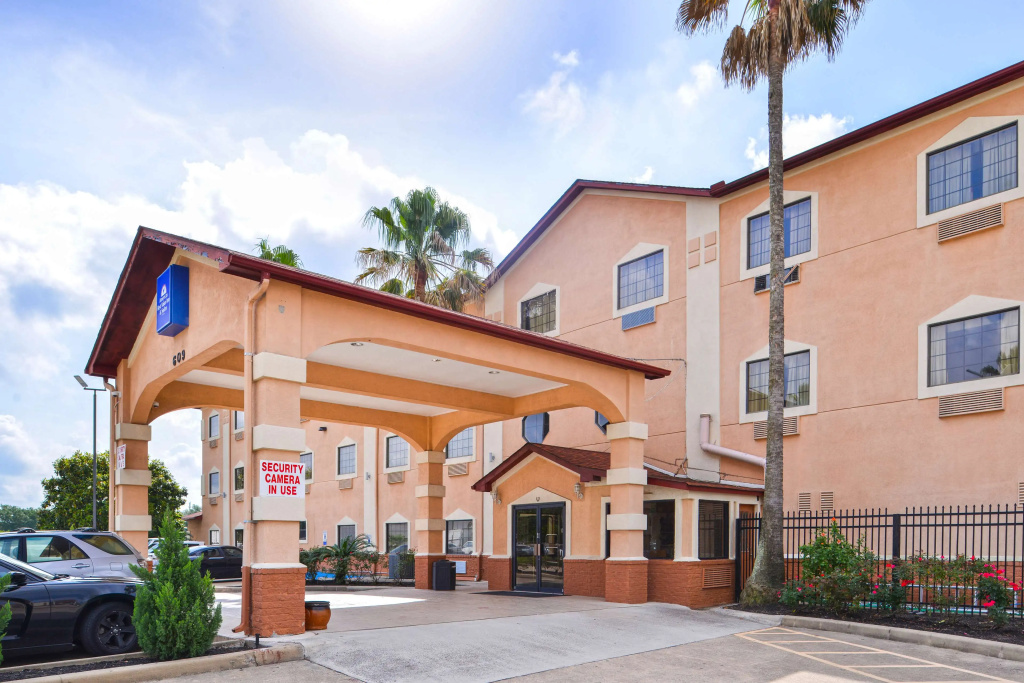 Americas Best Value Inn and Suites Houston FM 1960