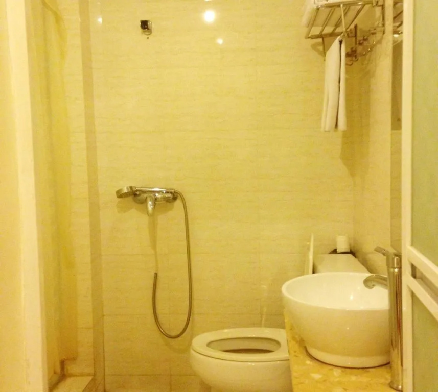 Xingangwan Business Hotel