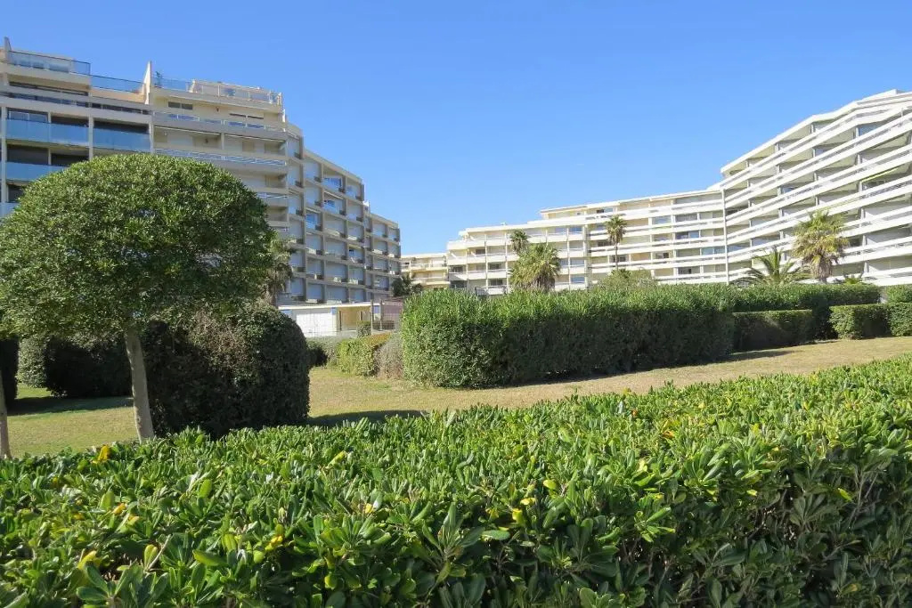 Coup de cœur pour ce cosy T2 avec vue imprenable sur la mer - 4GSUD101