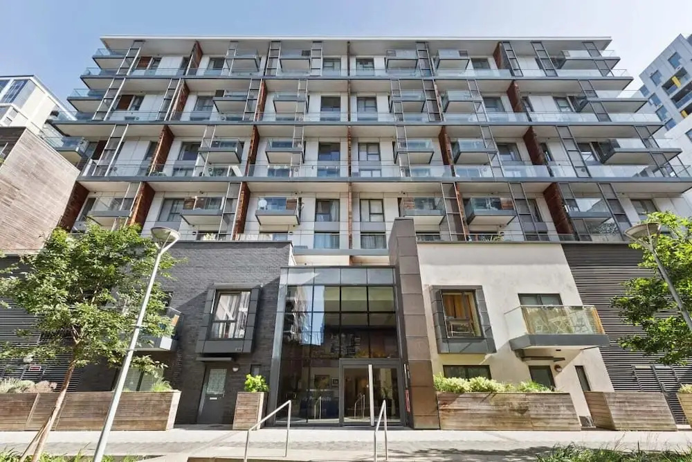 Amazing 2 Bed Apt W/balcony nr O2 Arena and Excel