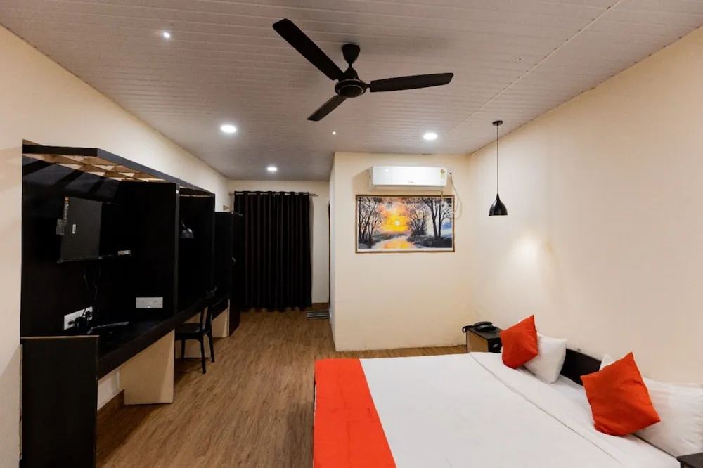Hotel Deendayal