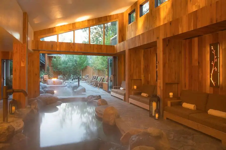 Shore Lodge