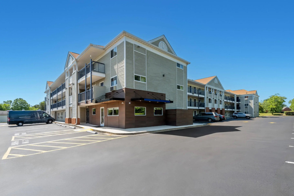 Suburban Extended Stay SE