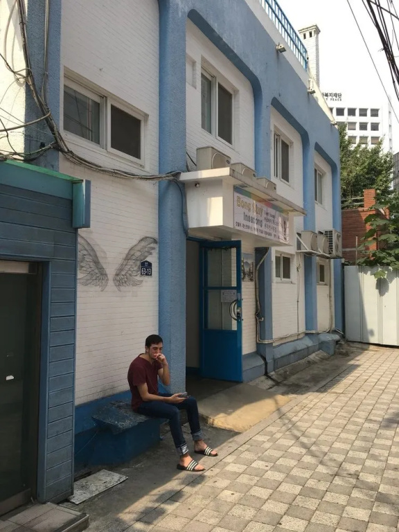 Hi 5 Hostel