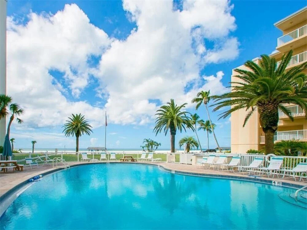 Jamaica Royale - T53 - 2 Br Condo