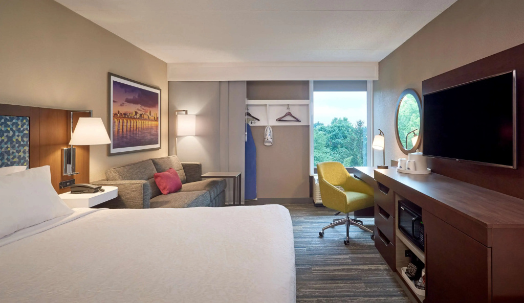 Hampton Inn by Hilton Harrisburg West