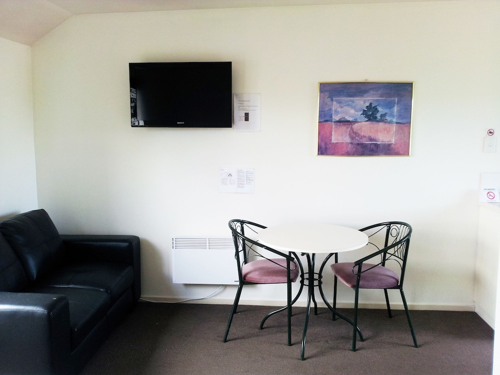 Samhil Motor Lodge