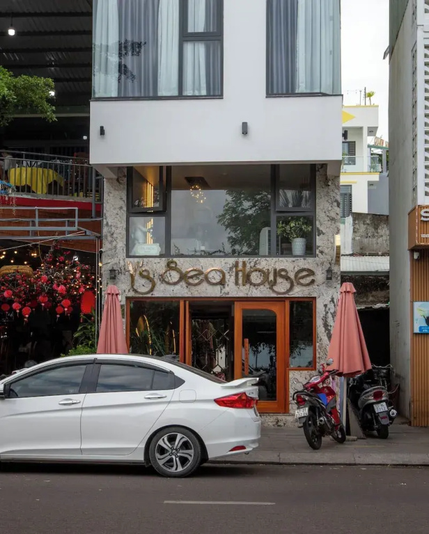 YS Sea House Hotel