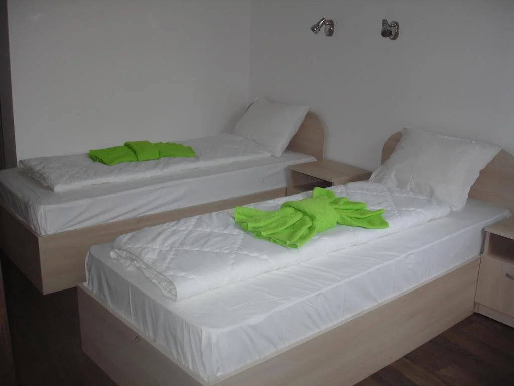 Guest House Aja