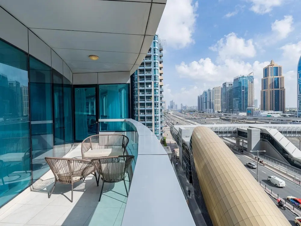 4bed Apt Dubai Marina Near JBR Pool by Belvilla