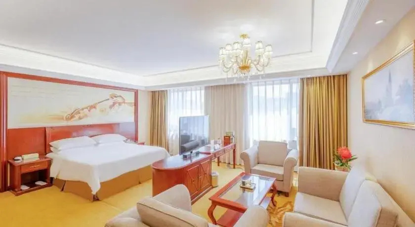 Vienna Hotel Zhongshan Guzhen Town Center