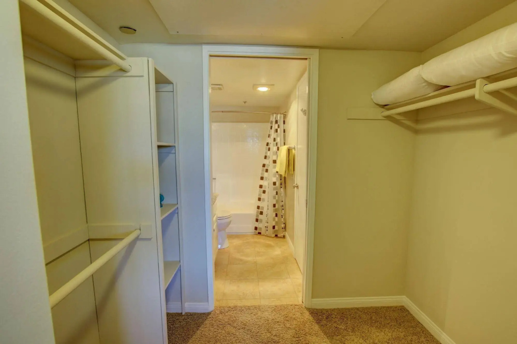 Sunshine Suites at Hillcrest