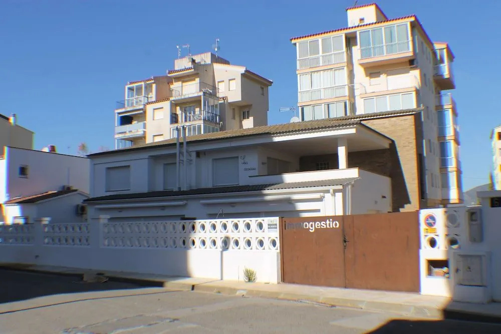 Agi Las Acacias
