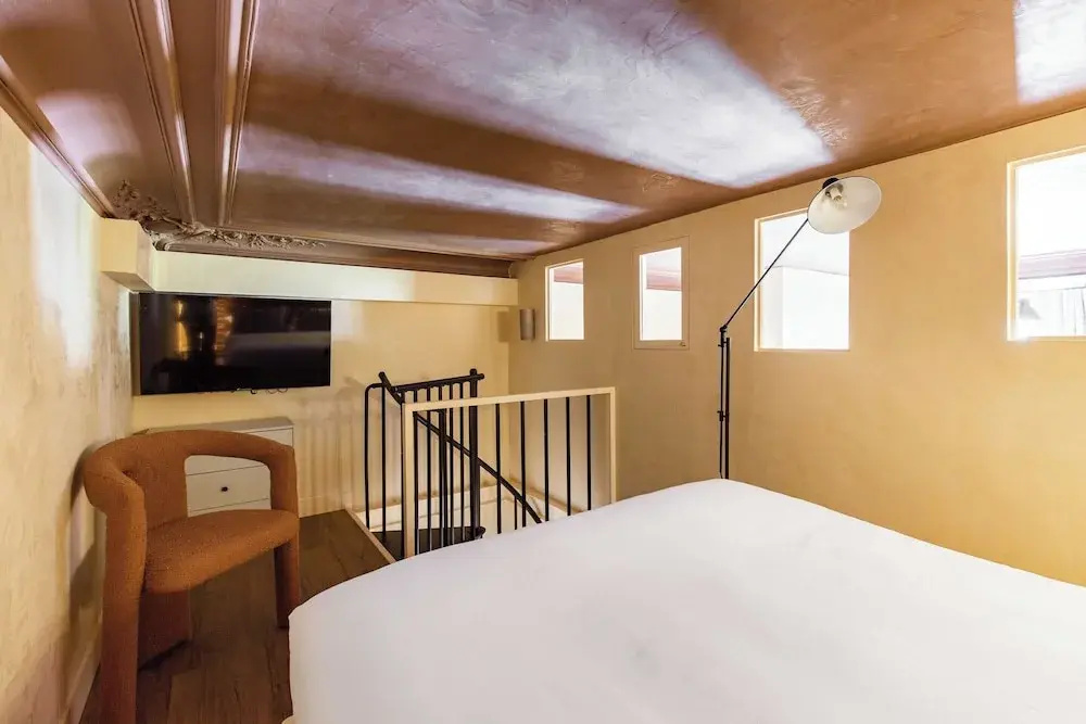 Exclusive Hotels