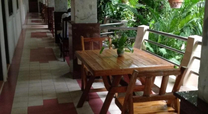 Coconut House Chaweng Hostel