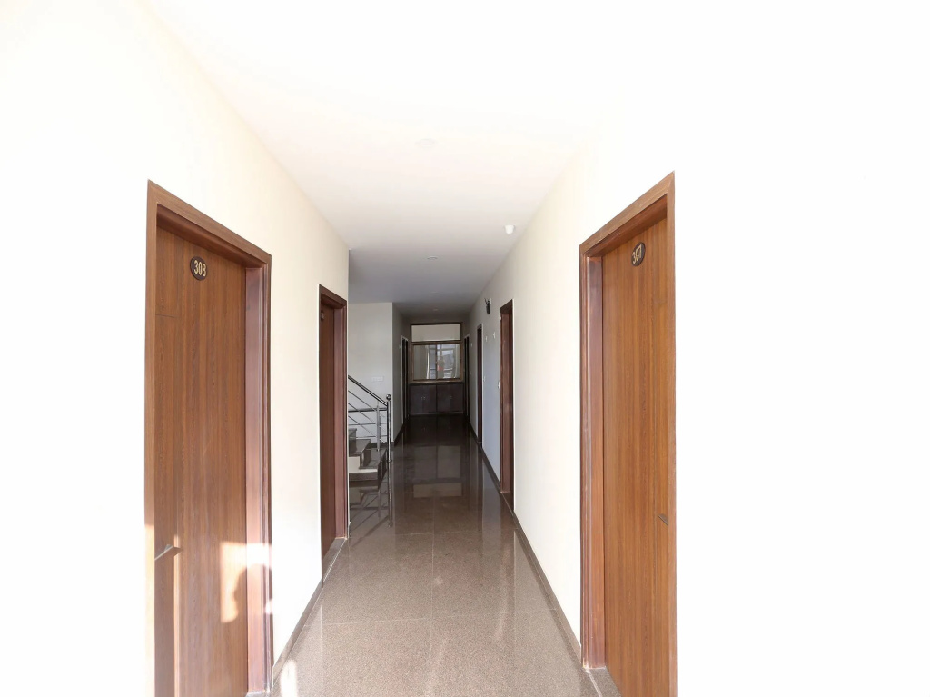 OYO 9304 Hotel Swastika