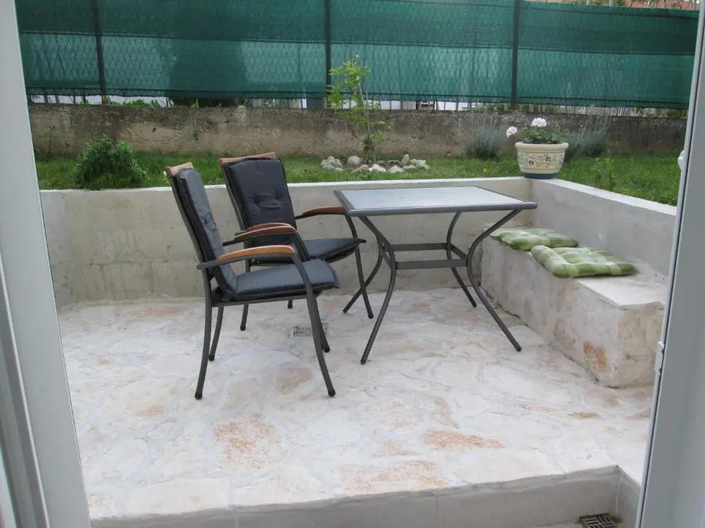 Velin Apartment