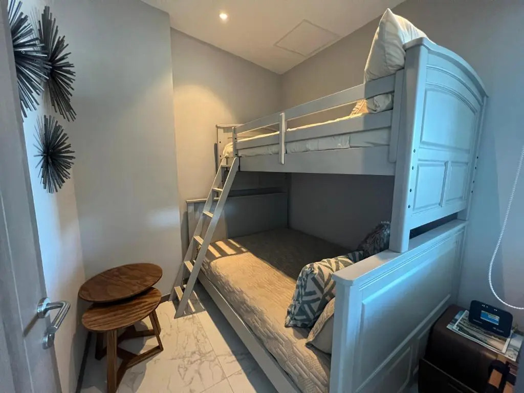 Maritima playa by Peninsula