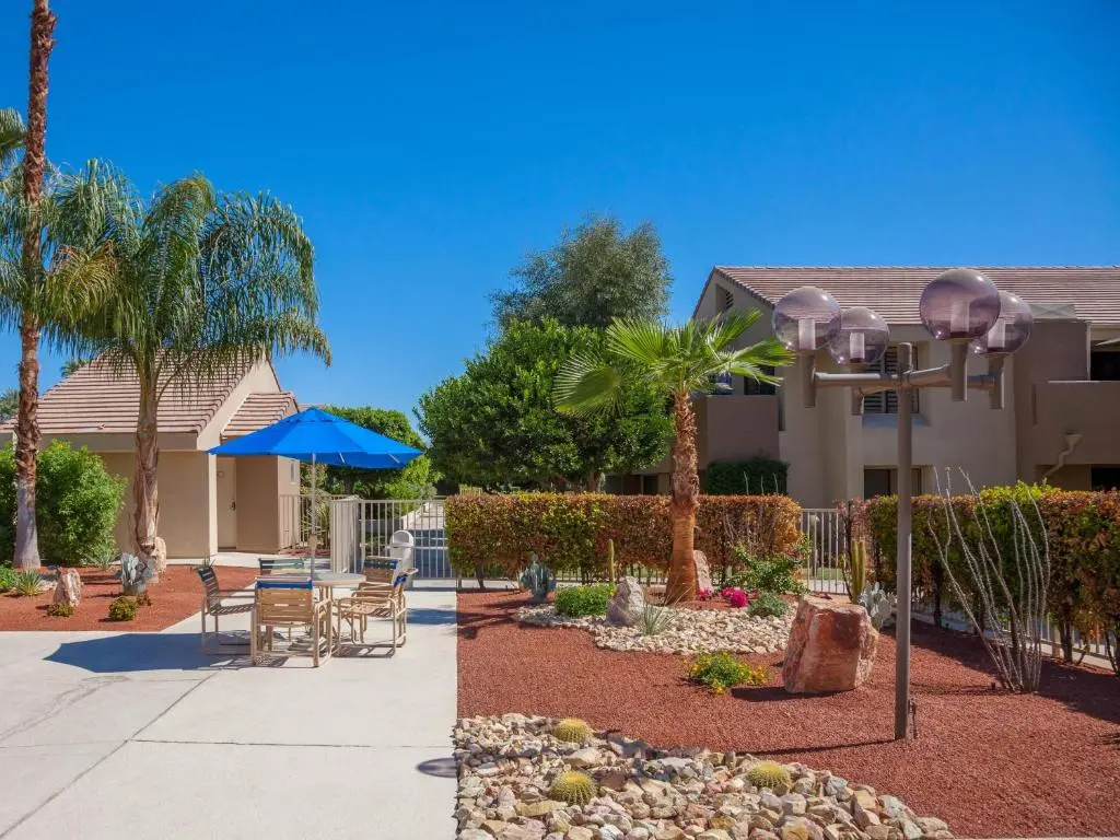 Downtown Winner at Plaza Villas by ACME House Company