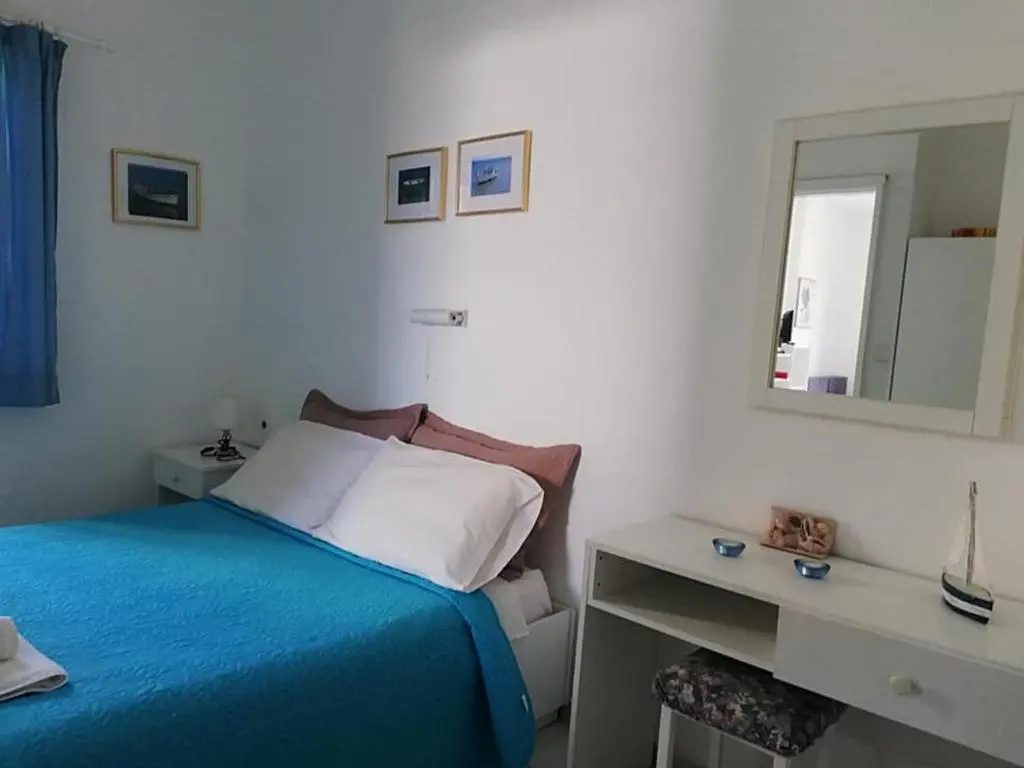 Aigialis Apartments & Studios